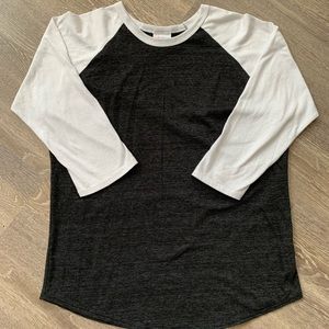 LulaRoe Randy Grey/White 3/4 Tee